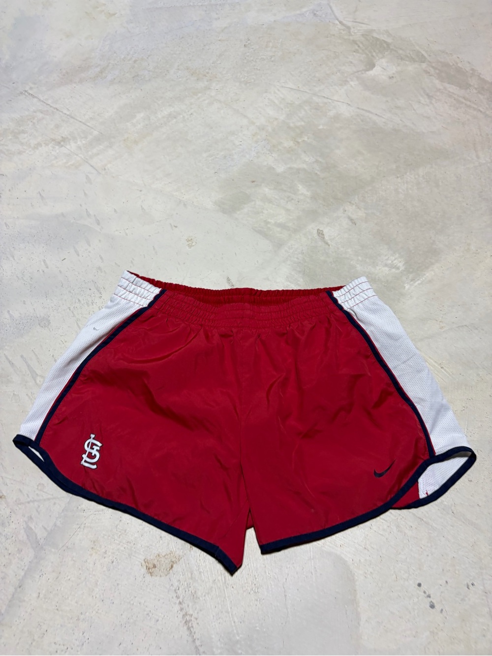 Nike St. Louis cardinals Red Athletic Running Shorts medium